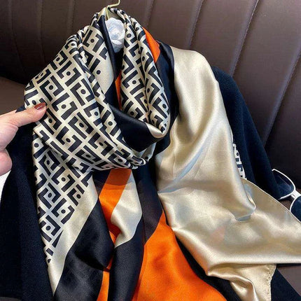 Coastal Charm: Elegant Multi-Hued Beach Scarf - Stylish UV Protection - Très Elite