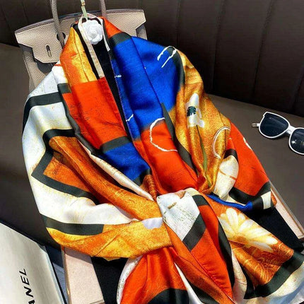 Coastal Charm: Elegant Multi-Hued Beach Scarf - Stylish UV Protection - Très Elite
