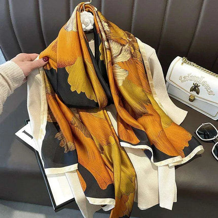 Coastal Charm: Elegant Multi-Hued Beach Scarf - Stylish UV Protection - Très Elite