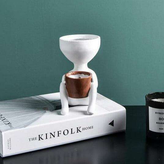 Contemporary Nordic Ceramic Vase: A Fusion of Art and Modern Design