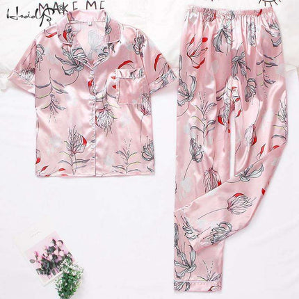 Cozy Chic: Women's Relaxed Fit Short Sleeve Pajama Set for Stylish Evenings - Très Elite