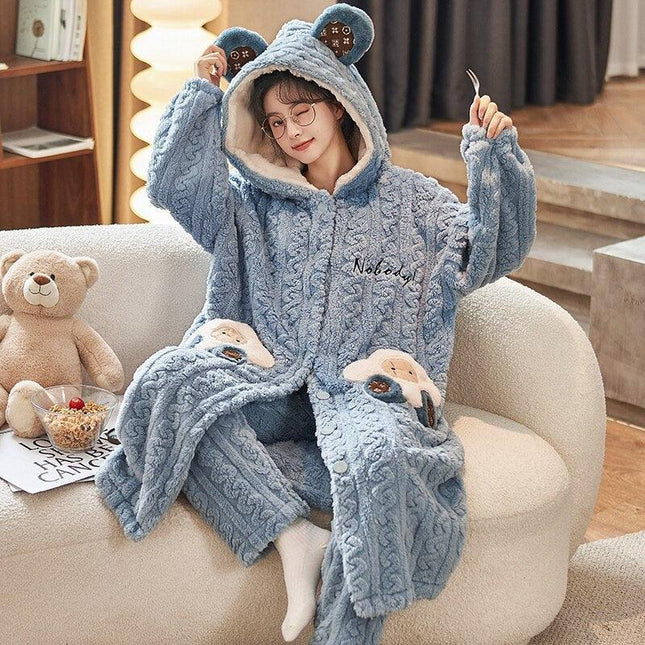 Cozy Elegance: Plush Coral Velvet Women's Bathrobe for Winter Relaxation