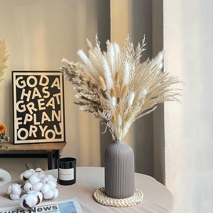 Cozy Nordic Boho Dried Flower Arrangement for Chic Home Styling - Très Elite