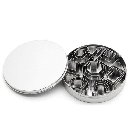 Creative Baking Bliss: 24-Piece Premium Stainless Steel Cookie Cutter Collection - Très Elite