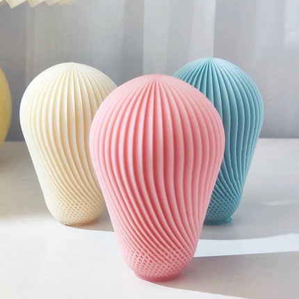 Creative Spiral Pillar Silicone Mold for Unique Candle and Soap Crafting! - Très Elite