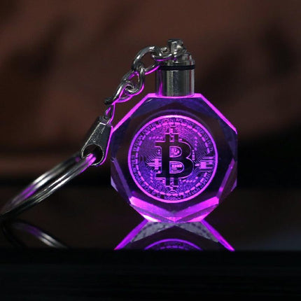 Crypto Glow: The Stylish LED Crystal Keychain for Cryptocurrency Fans- Très Elite- Très Elite