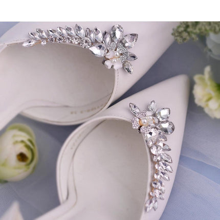 Dazzling Rhinestone Shoe Clips: Effortless Glamour for Every Event - Très Elite