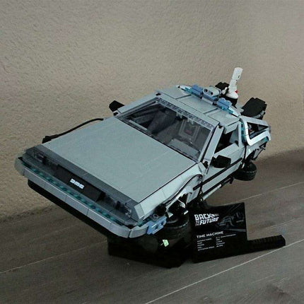 Delorean Time Machine Building Blocks Adventure Kit - 119-Piece Set - Très Elite