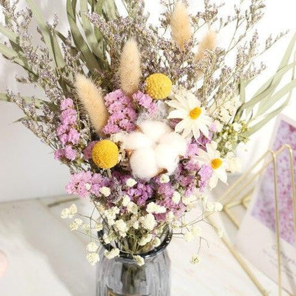 Dried Floral Elegance: Nature's Charm Arrangement Set for Home Decor and Photography - Très Elite