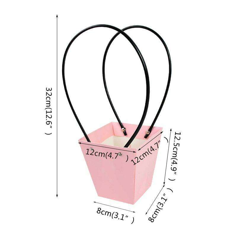 Eco-Friendly Floral Kraft Paper Gift Bag - Chic & Sustainable Gifting Solution - Très Elite