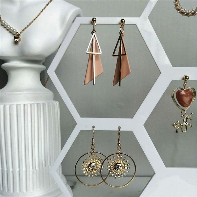 Eco-Friendly Honeycomb Earring Display Stand for 9 Pairs of Jewelry