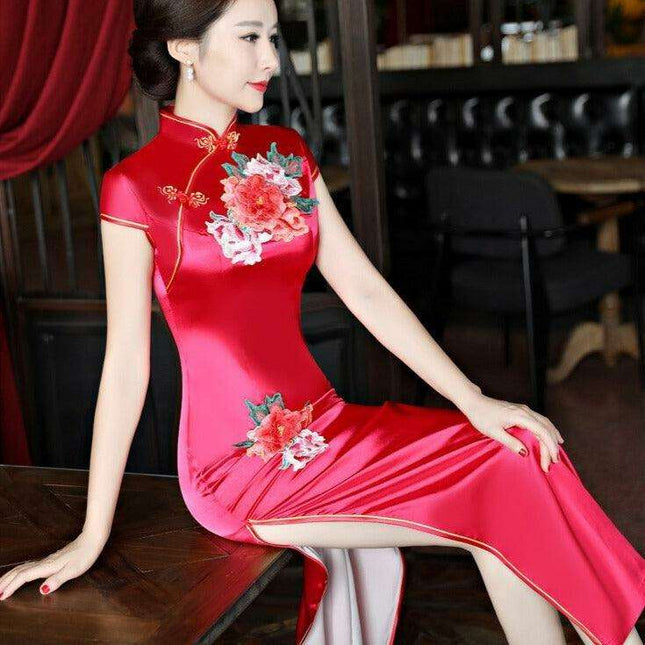 Elegance Redefined: Stunning Floral Cheongsam Dress for Special Occasions