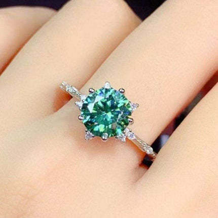 Elegant 1 Carat Lab-Created Diamond Sterling Silver Ring - A Timeless Statement Piece - Très Elite
