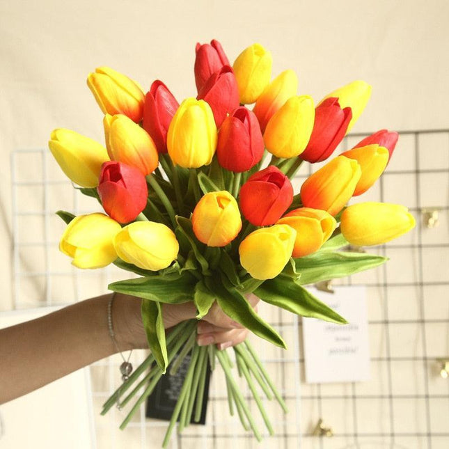 Elegant 10-Piece Lifelike Faux Tulip Bouquet - Real Touch Flower Set - Très Elite