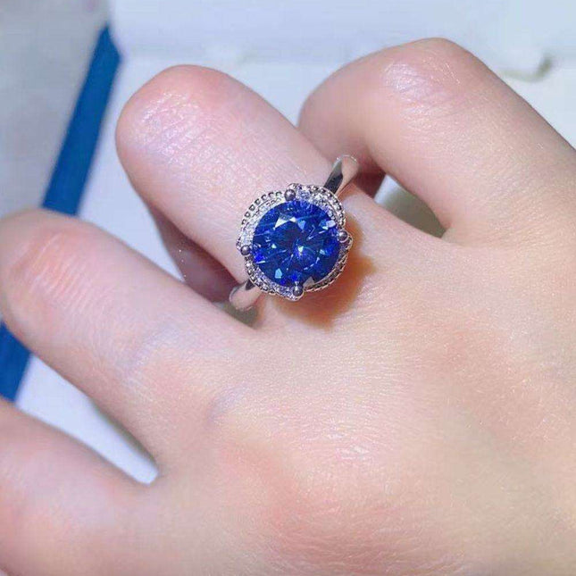 Elegant 2 Carat Lab-Created Diamond Ring in Sterling Silver with Moissanite and Zircon Accents - Premium Luxury Collection