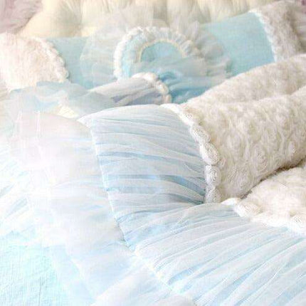 Elegant 3D Rose Pattern White Wedding Bedding Set for a Romantic Bedroom Retreat - Très Elite