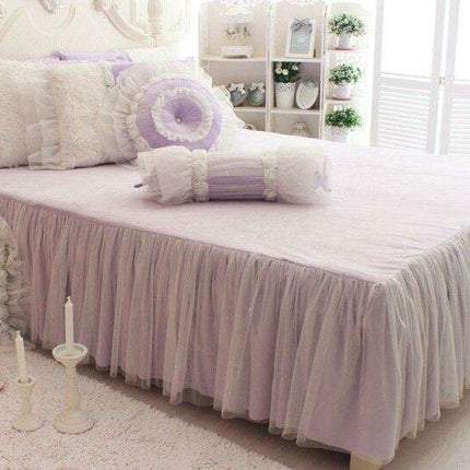 Elegant 3D Rose Pattern White Wedding Bedding Set for a Romantic Bedroom Retreat - Très Elite