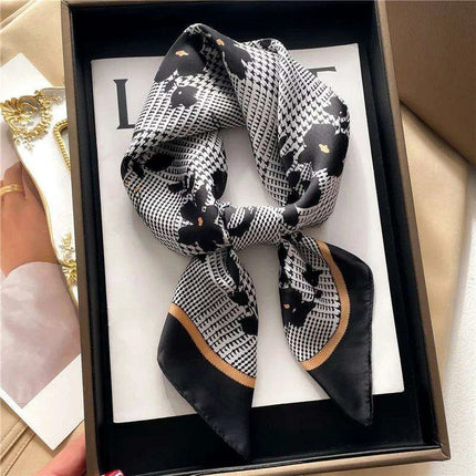 Elegant 70x70CM Printed Polyester Scarf for Timeless Style - Très Elite
