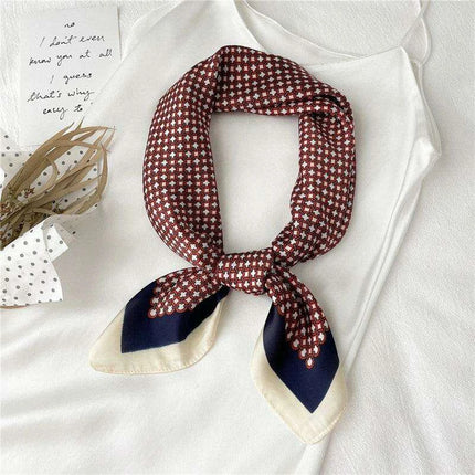 Elegant 70x70CM Printed Polyester Scarf for Timeless Style - Très Elite