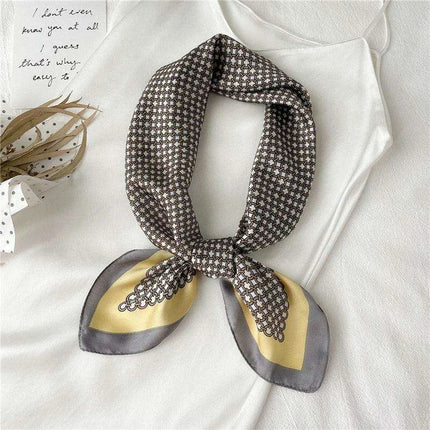 Elegant 70x70CM Printed Polyester Scarf for Timeless Style - Très Elite