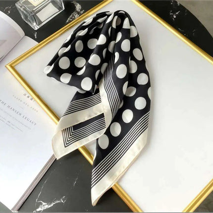 Elegant 70x70CM Printed Polyester Scarf for Timeless Style - Très Elite