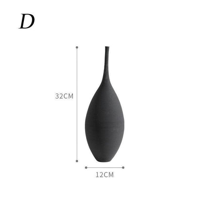 Elegant Artisan: Distinctive Black and White Handmade Ceramic Vase