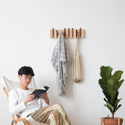 Elegant Beech Wood Wall-Mounted Coat Rack with Sandalwood Accents - Très Elite