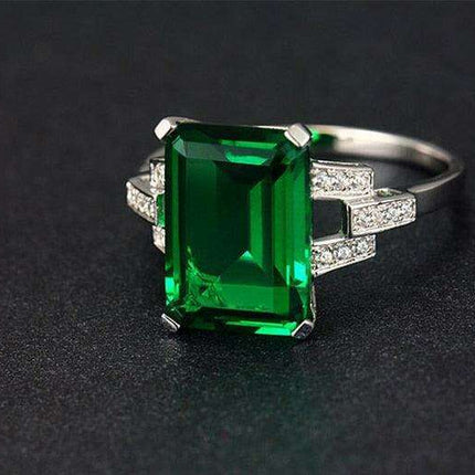 Elegant Botanica Created Emerald Statement Ring - Très Elite