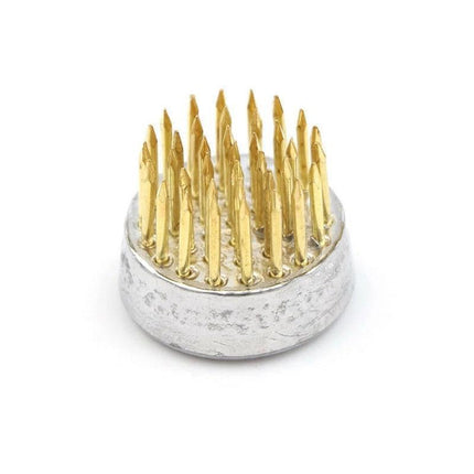 Elegant Brass Kenzan Tool for Exquisite Floral Arrangements - Très Elite
