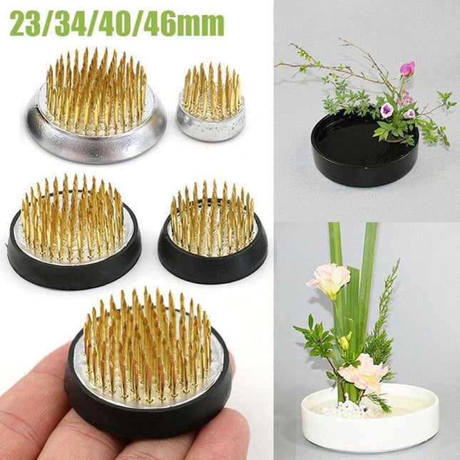 Elegant Brass Kenzan Tool for Exquisite Floral Arrangements - Très Elite