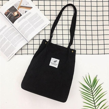 Elegant Canvas Crossbody Tote Bag with Chic Hasp Fastening - Très Elite