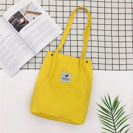 Elegant Canvas Crossbody Tote Bag with Chic Hasp Fastening - Très Elite