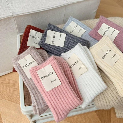 Elegant Cashmere Blend Women's Winter Socks Inspired by Japanese Style - Très Elite