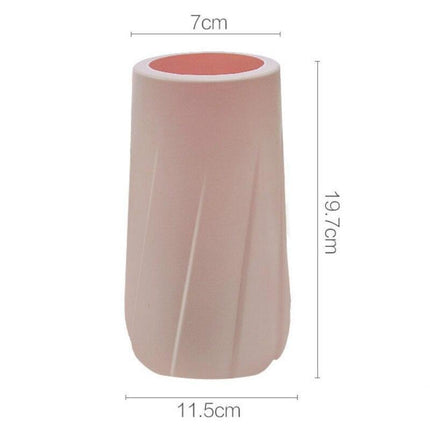 Elegant Ceramic-Finish Plastic Vase with Nordic Charm