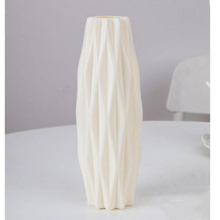 Elegant Ceramic-Finish Plastic Vase with Nordic Charm
