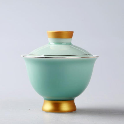 Elegant Chinese Porcelain Kung Fu Tea Set with Exquisite Cups for Authentic Tea Ceremonies - Très Elite