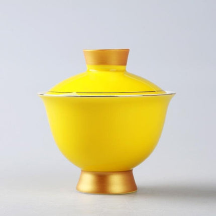 Elegant Chinese Porcelain Kung Fu Tea Set with Exquisite Cups for Authentic Tea Ceremonies - Très Elite