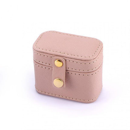 Elegant Compact Leather Jewelry Case with Soft Flannel Interior - Très Elite