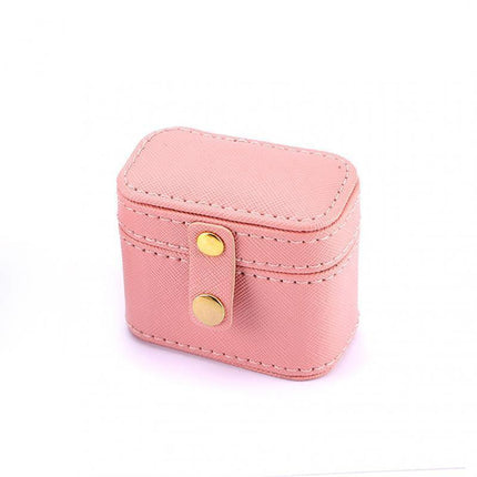 Elegant Compact Leather Jewelry Case with Soft Flannel Interior - Très Elite