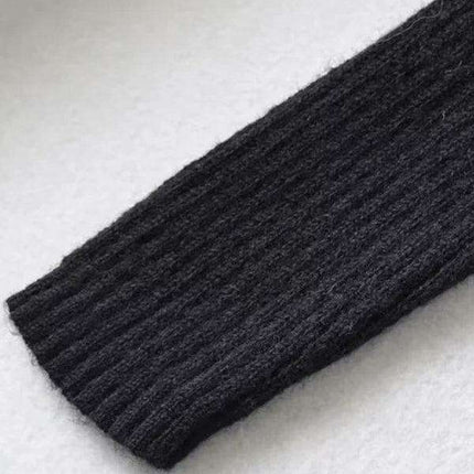 Elegant Curved Hem Knit Sweater for Women - Essential Winter Fashion Piece - Très Elite