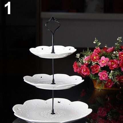 Elegant Customizable Crown Cake Stand in Stainless Steel with 3 Tiers - Très Elite