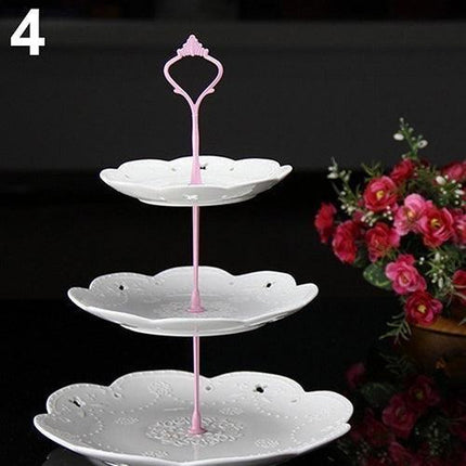 Elegant Customizable Crown Cake Stand in Stainless Steel with 3 Tiers - Très Elite