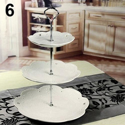 Elegant Customizable Crown Cake Stand in Stainless Steel with 3 Tiers - Très Elite