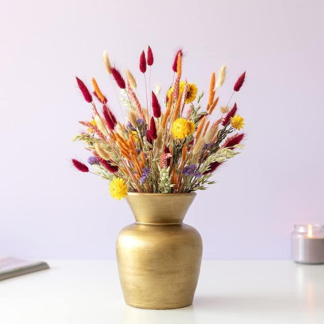 Elegant Dried Flower Arrangement: A Touch of Luxury for Home Decor