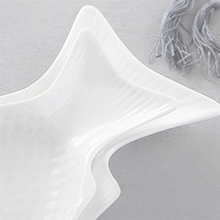 Elegant Fish-Shaped White Ceramic Dining Plate for Sophisticated Entertaining - Très Elite