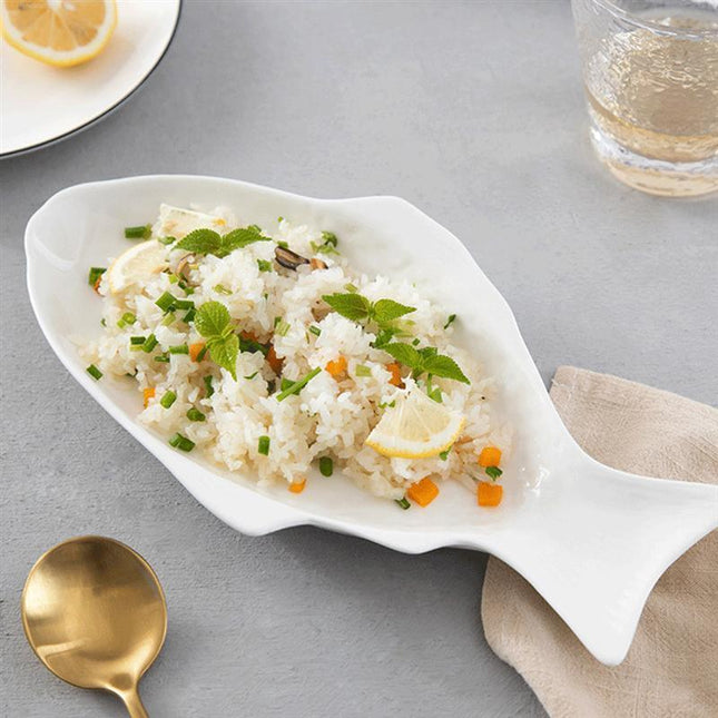 Elegant Fish-Shaped White Ceramic Dining Plate for Sophisticated Entertaining