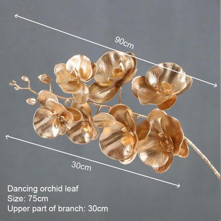 Elegant Golden Maple Leaf Home Decor Accent - Stunning Decorative Piece - Très Elite