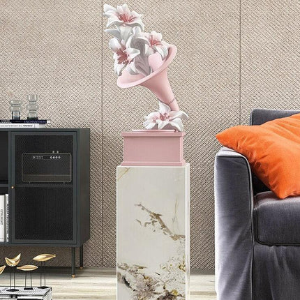 Elegant Handcrafted Phonograph Marble Sculpture for Luxurious Home Ambiance - Très Elite