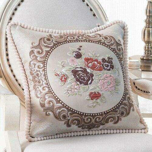 Elegant Handmade Beaded Jacquard Pillow Cover - Stylish Home Decor Accent 48x48cm