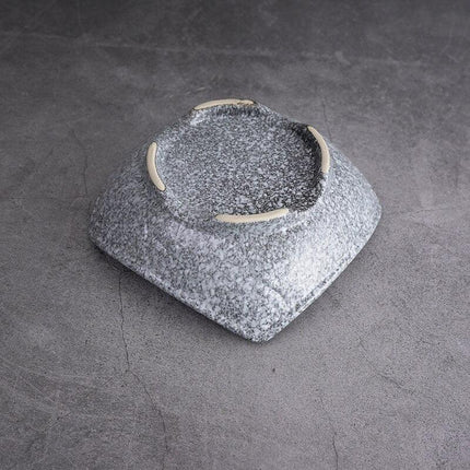Elegant Japanese Ceramic Bowl Collection - Timeless Tableware for Culinary Artisans - Très Elite
